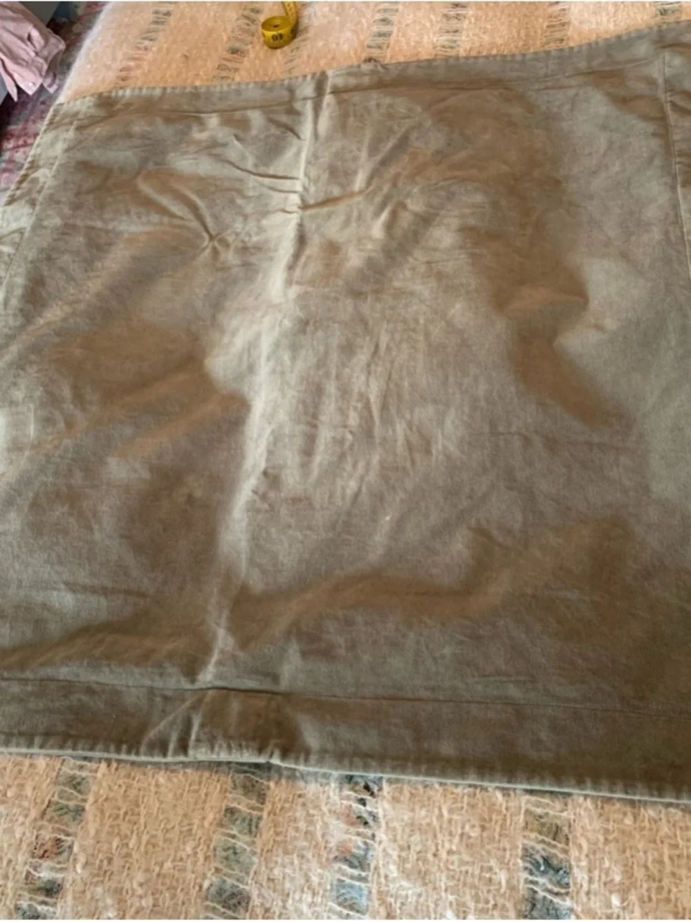 Pottery Barn 30x30 Velvet Olive Green Button Euro Sham EUC No flaws